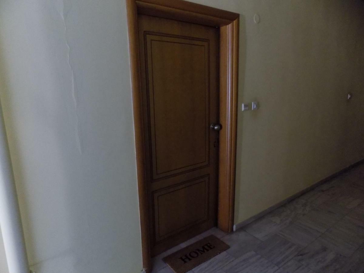 George'S Apartment In Volos Area Exterior photo